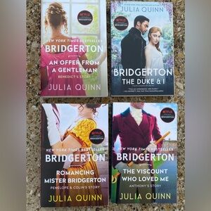 Bridgerton Boxed Set 1-4 by Julia Quinn